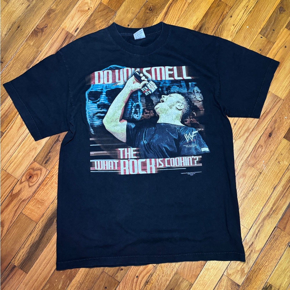 Vintage WWF “Do You Smell What The Rock Is Cooking?” T-Shirt
